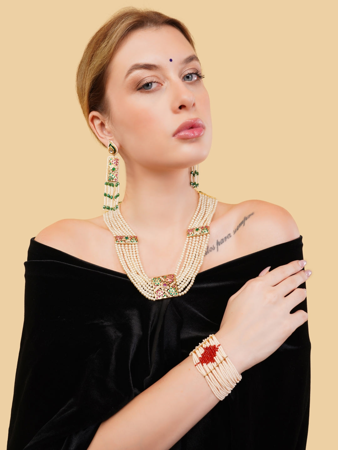 Single Color moti Jadau bracelet with Pearl Layers