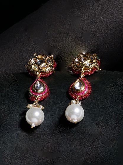 Kundan Earring with meenakari touch