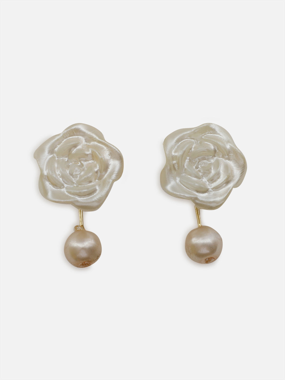 Flower based Pearls earring