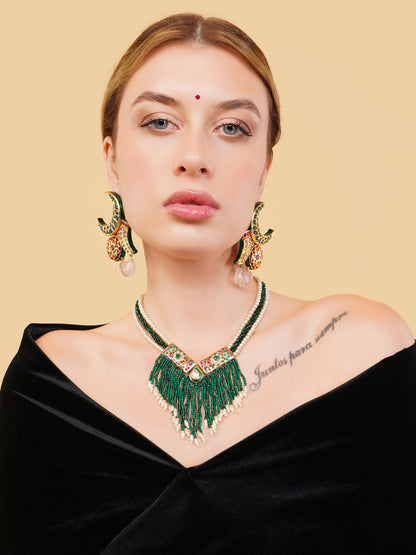 Chand Shaped kundan earringwith natural stone work