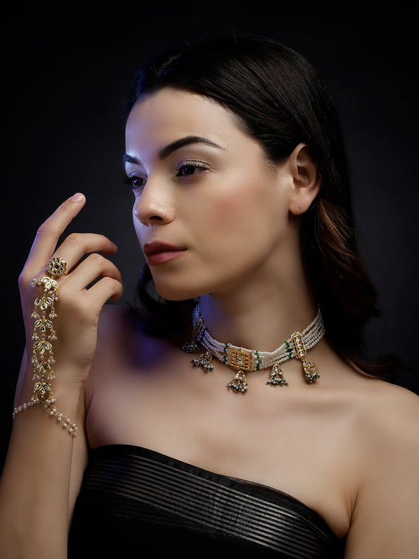 Zar-e-Dil Hath Phool Gold Kundan Hath Phool With Ring And Pearl Chain