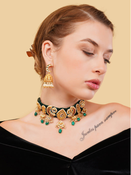 Green and Gold Kundan Chokar with handmade dori nad muti shape tikras from Dugristyle Ruhaniyat By Dugran