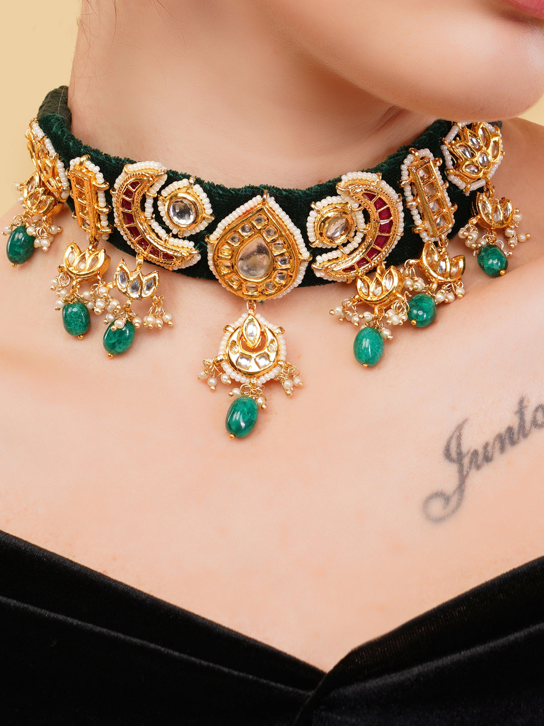 Green and Gold Kundan Chokar with handmade dori nad muti shape tikras from Dugristyle Ruhaniyat By Dugran