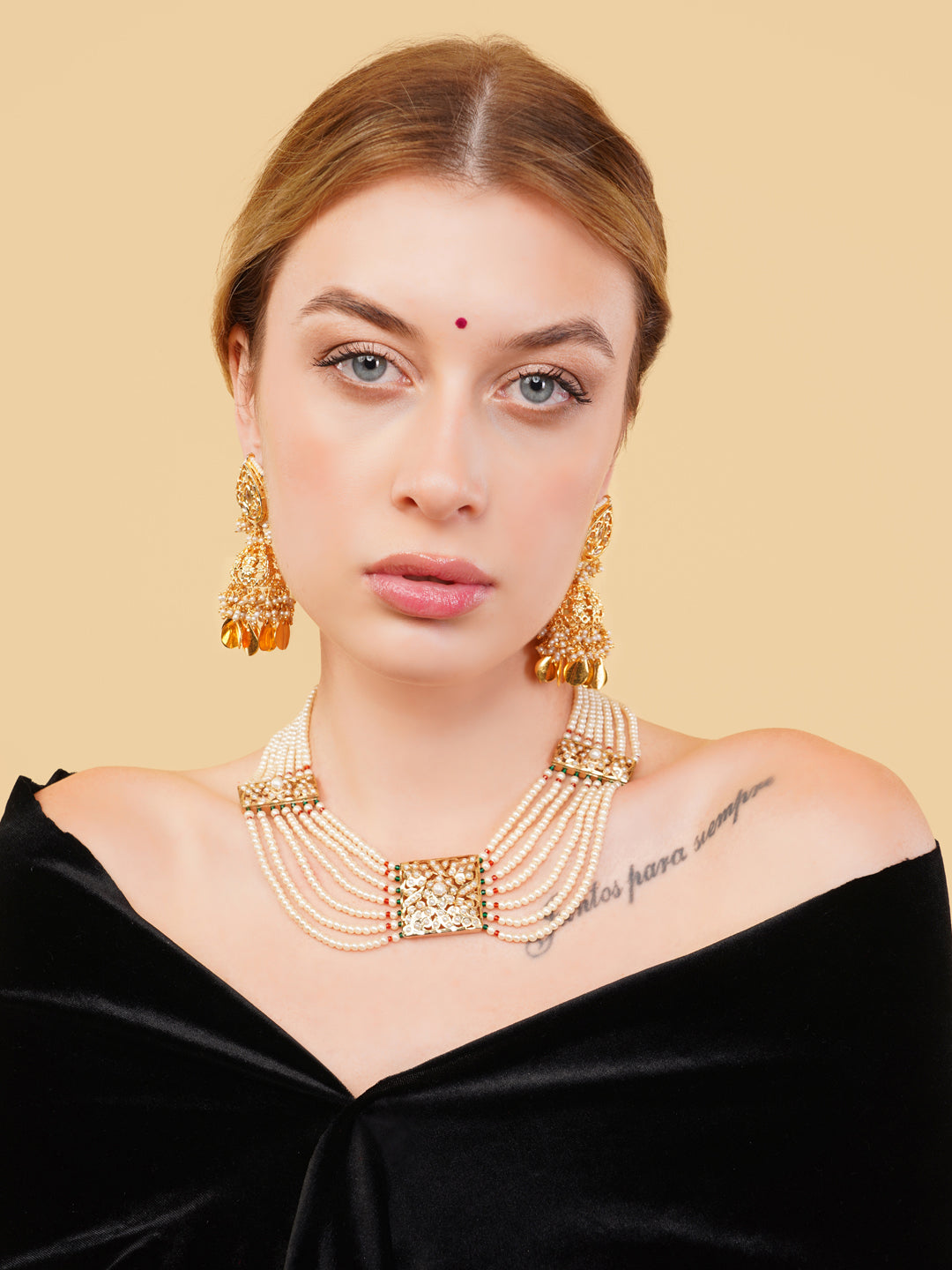 Jadau Necklace with pearls lines and handmade adjustable dori