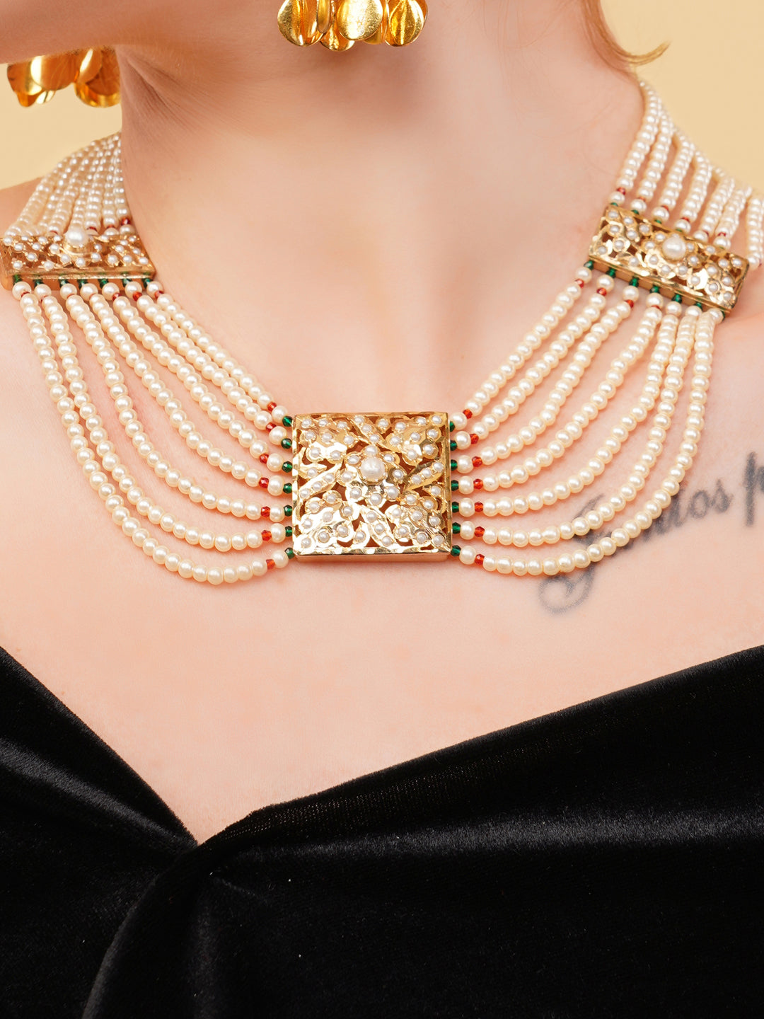 Jadau Necklace with pearls lines and handmade adjustable dori