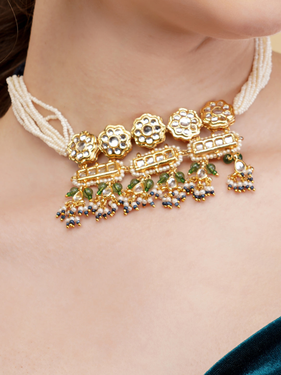 Kundan necklace with pearls lines comlimeted with handmade dori