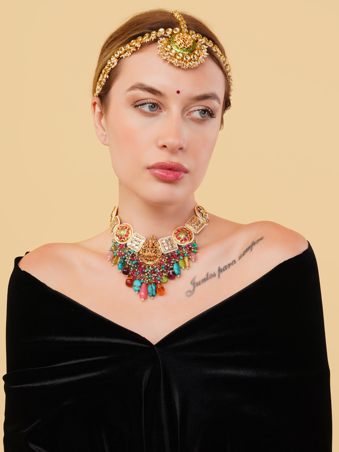 Temple Necklace with kundan tikras and mouthful of hangings to give a wholesome look