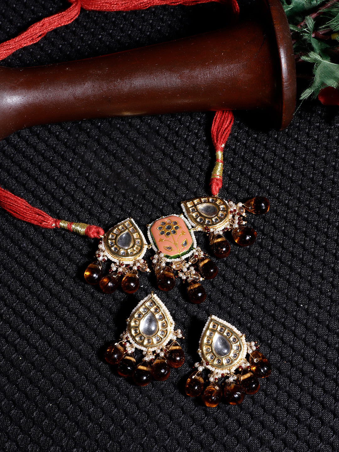 Meenakari Jewellery Set with Adjustable Dori and Drop Shaped Kundan 