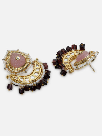Kundan Jewellery Set with Pearls Strings and Carved Stones